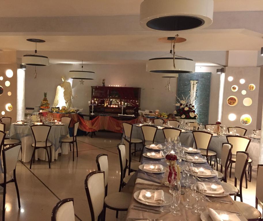 Hotel Ristorante Cavaliere Scario Zewnętrze zdjęcie