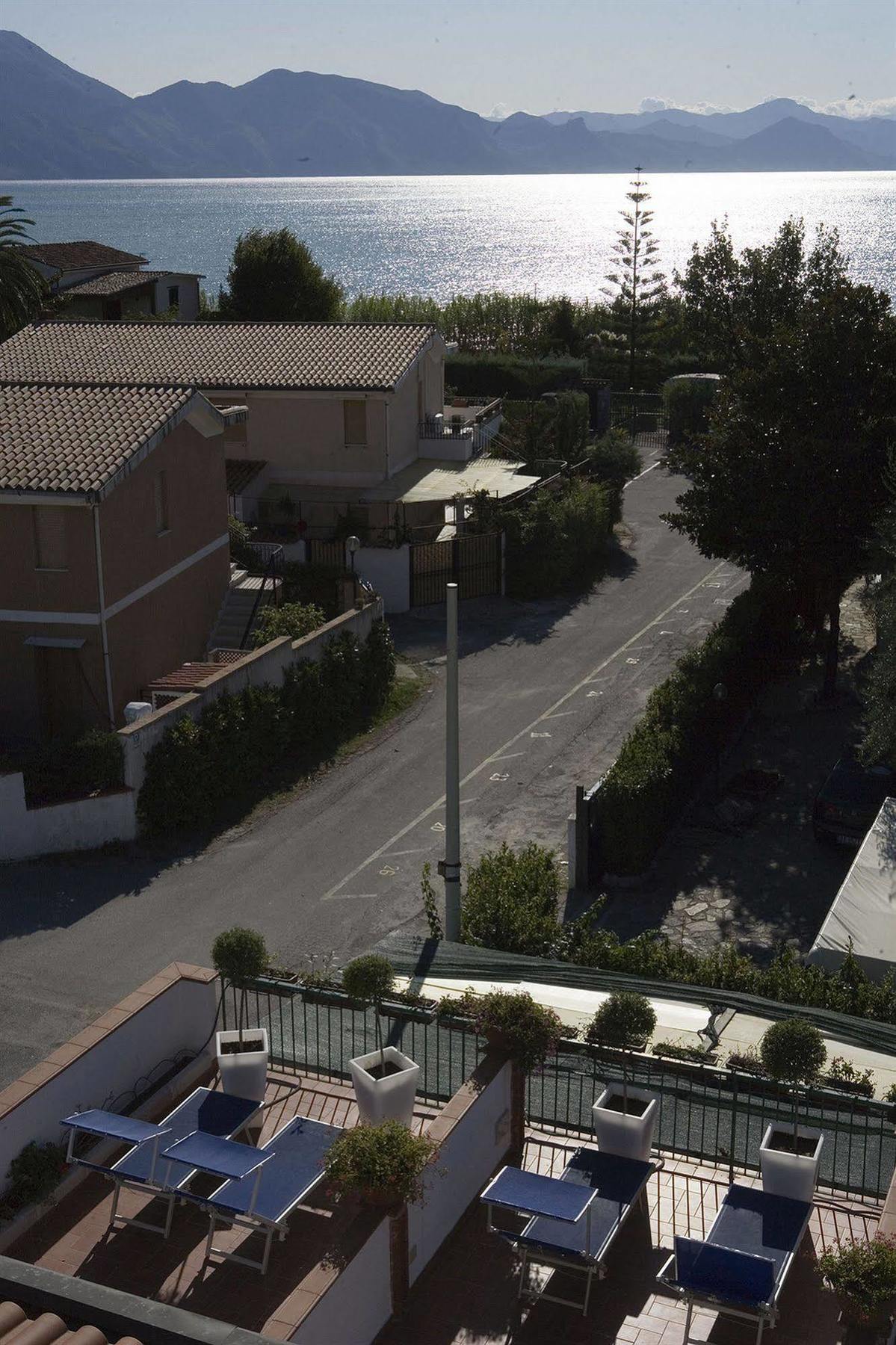 Hotel Ristorante Cavaliere Scario Zewnętrze zdjęcie